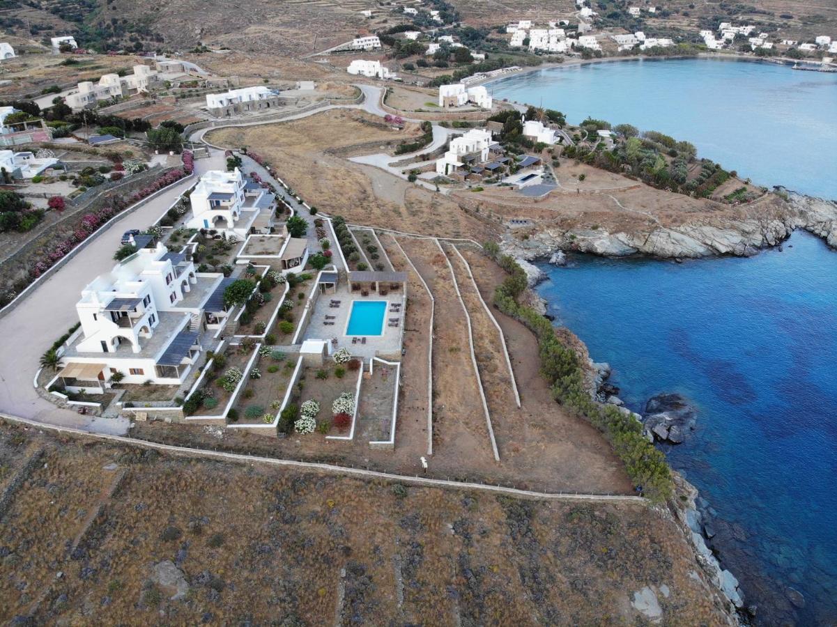 En Plo Aparthotel Agios Romanos Eksteriør bilde