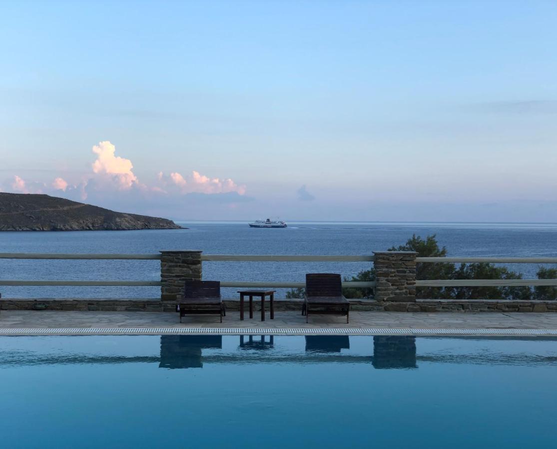 En Plo Aparthotel Agios Romanos Eksteriør bilde