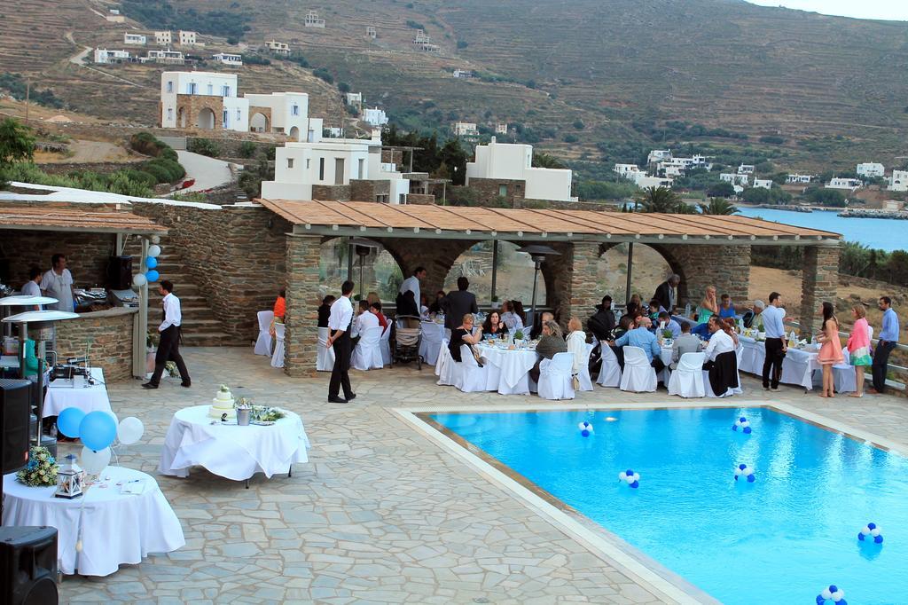 En Plo Aparthotel Agios Romanos Eksteriør bilde