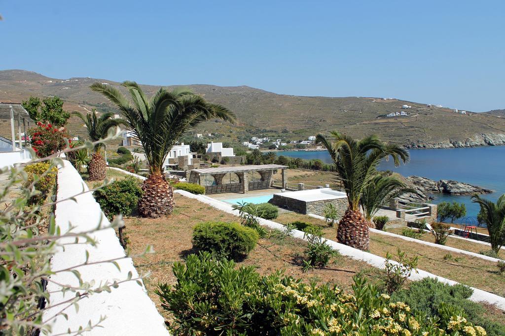 En Plo Aparthotel Agios Romanos Eksteriør bilde