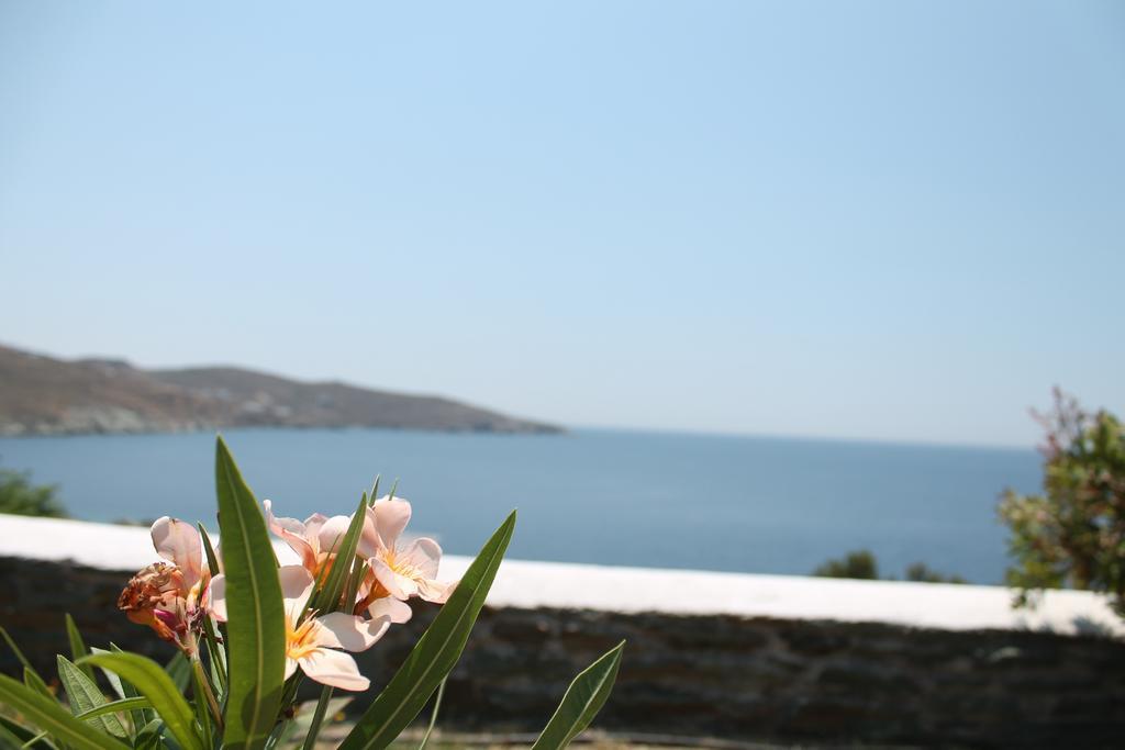 En Plo Aparthotel Agios Romanos Eksteriør bilde