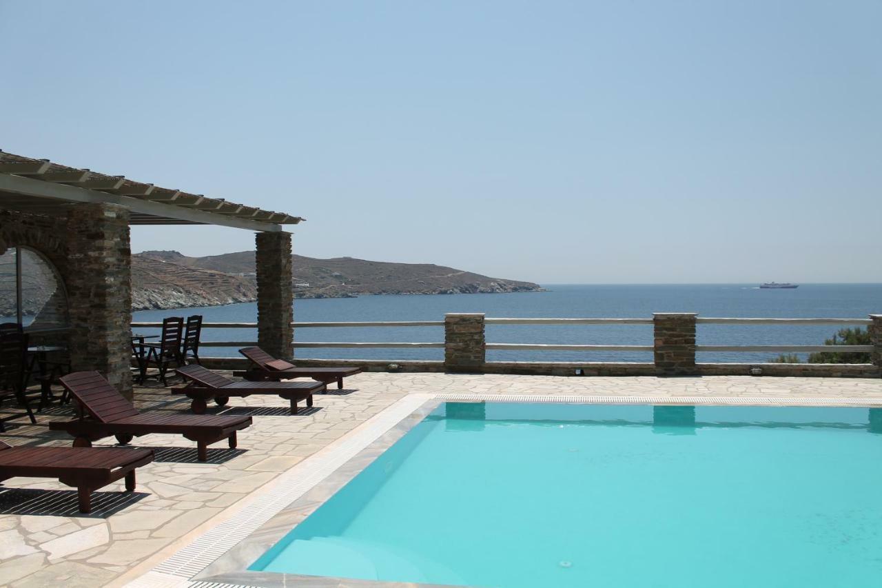 En Plo Aparthotel Agios Romanos Eksteriør bilde