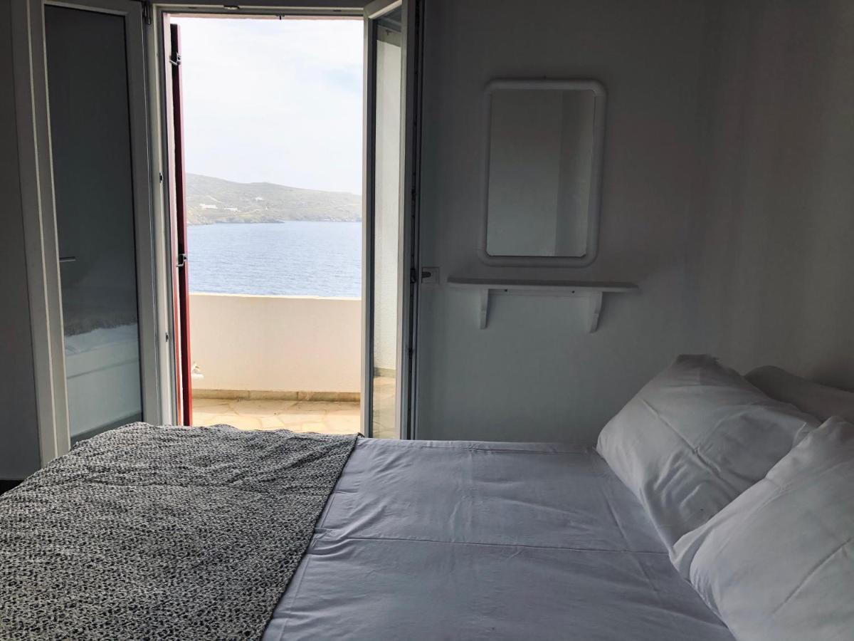 En Plo Aparthotel Agios Romanos Eksteriør bilde